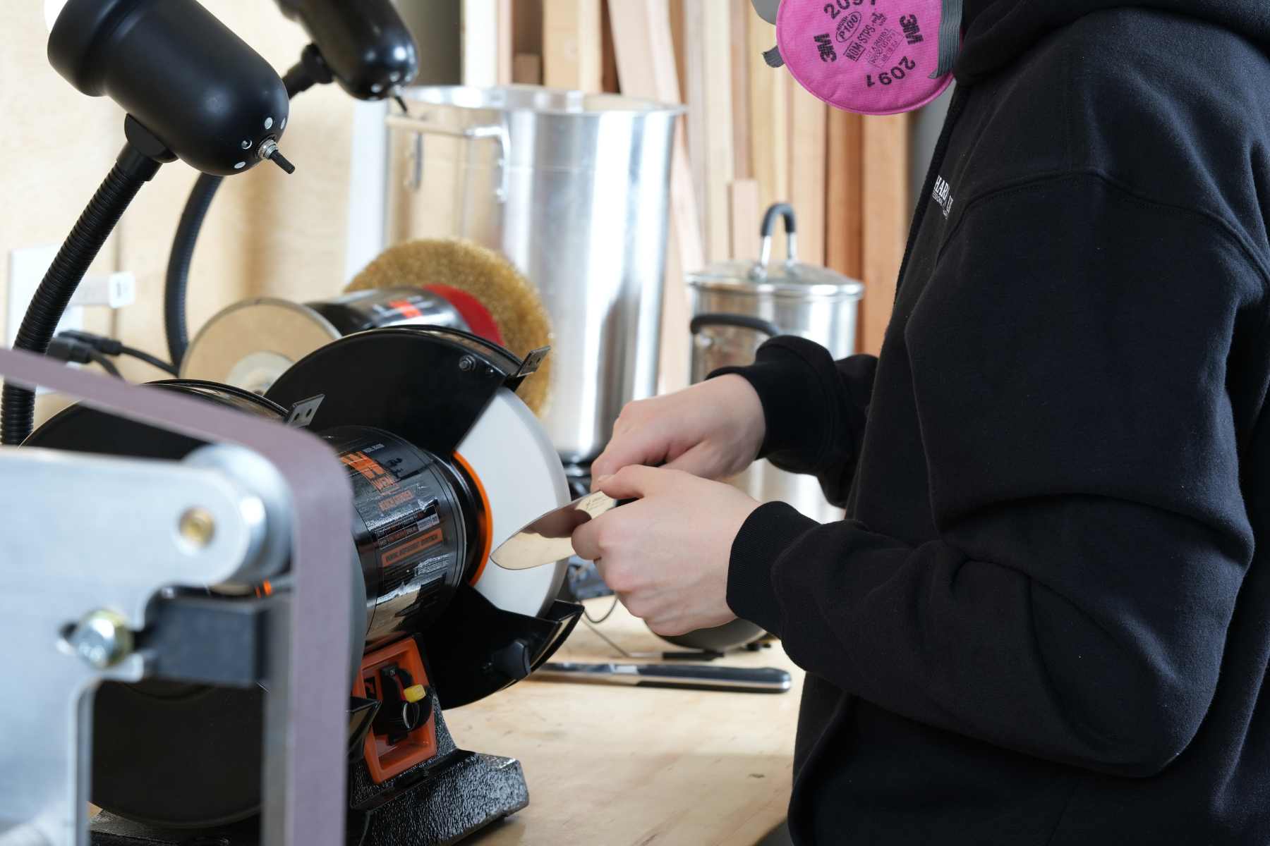 Sharpen_Up_365_Sharpening_on_Bench_Grinder 2.0